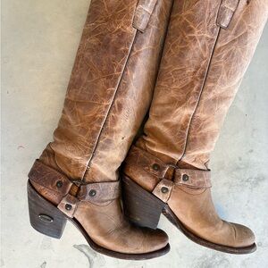 Stylish Vintage Muro Boots SZ 7
